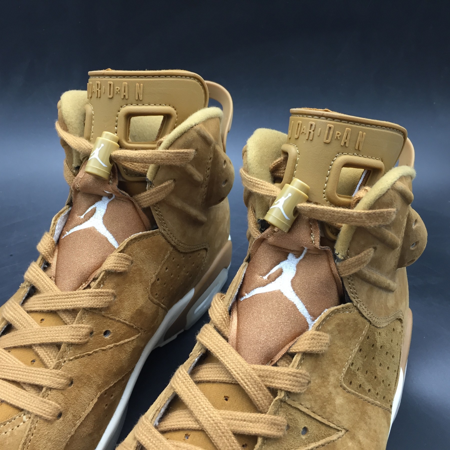 AIR JORDAN 6 RETRO "GOLDEN HARVEST" 384664-705