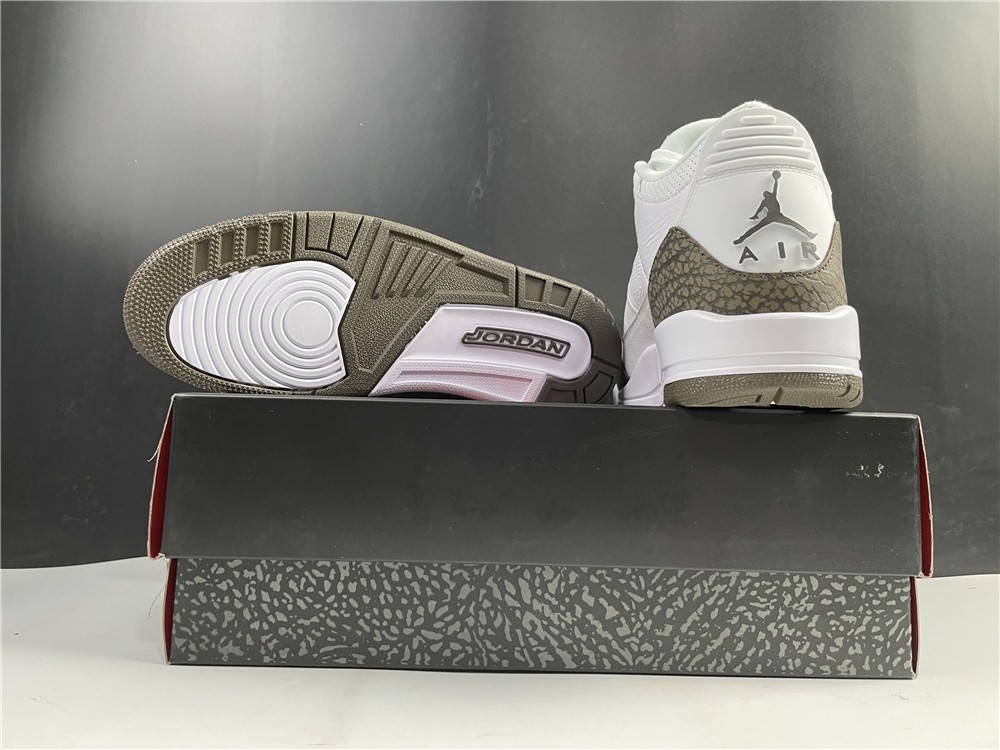 Air Jordan 3 ‘Mocha’ is Returning Summer 2018 136064-122