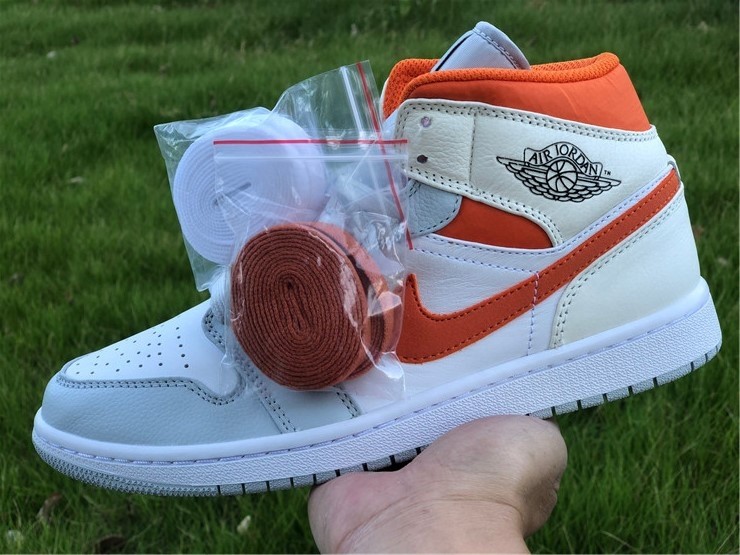 Air Jordan 1 Mid  CW7591-100