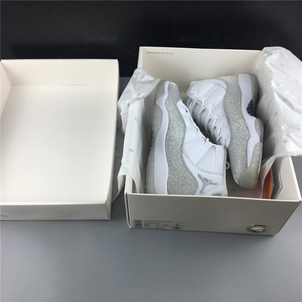 Air Jordan 11 WMNS “Metallic Silver” AR0715-100
