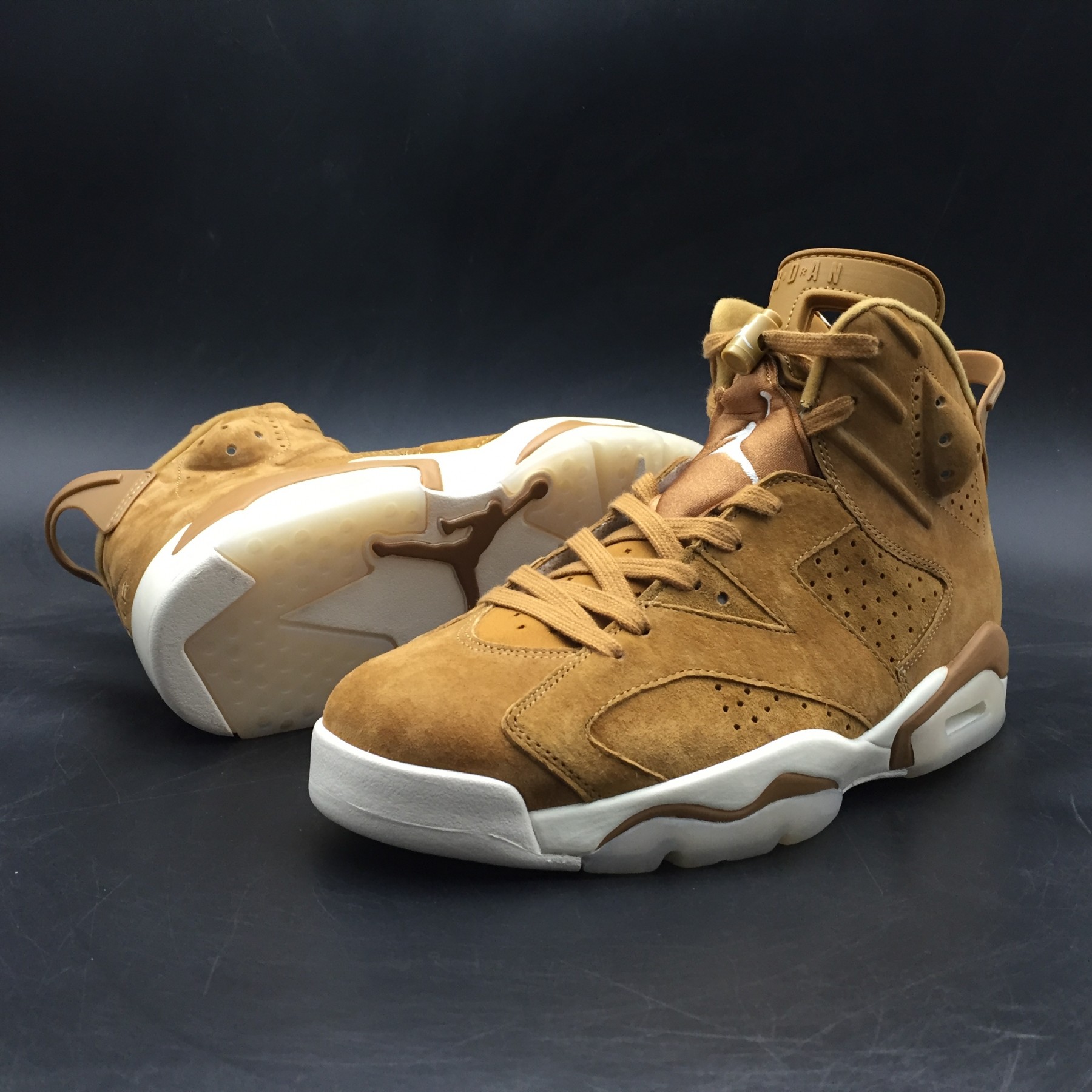 AIR JORDAN 6 RETRO "GOLDEN HARVEST" 384664-705