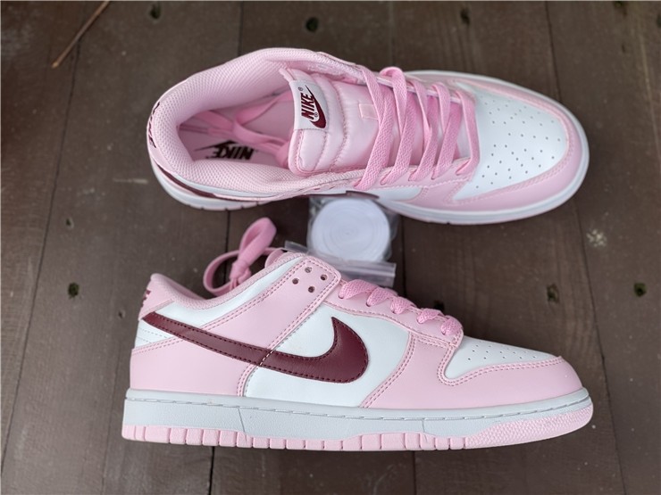 Nike Dunk Low GS 