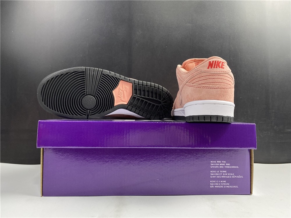 Nike SB Dunk Low “Pink” HG CV1655-600