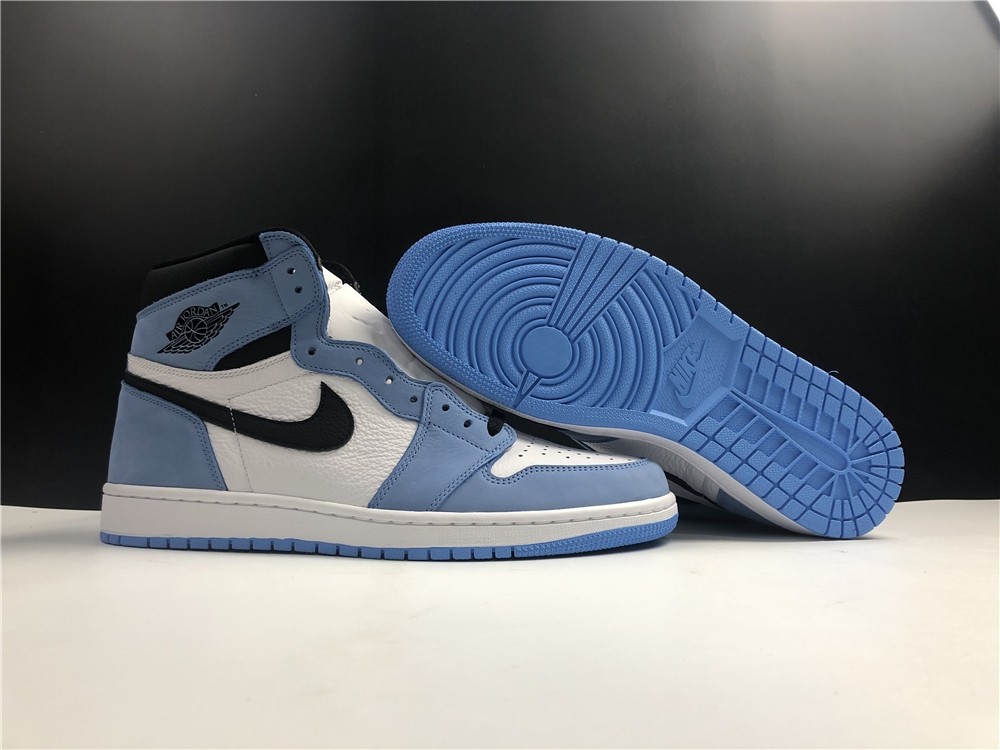 Air Jordan 1 High OG “University Blue“ 555088-134