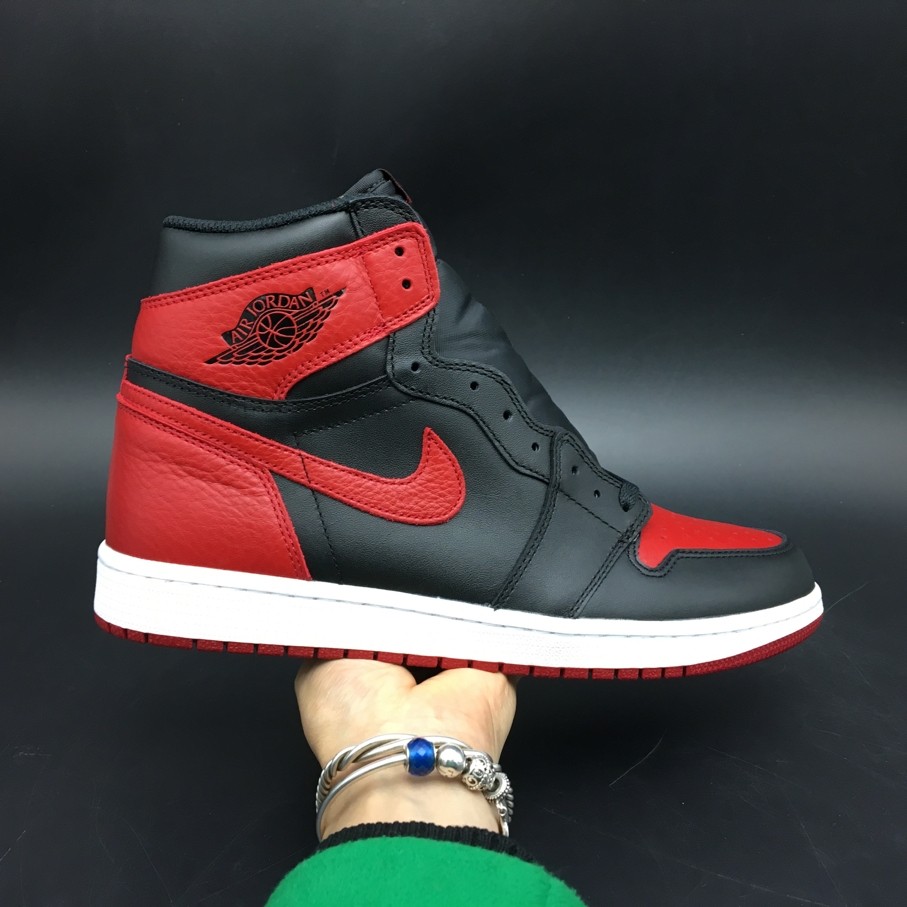 AJ1 Air Jordan 1 Retro High OG Banned  555088-001