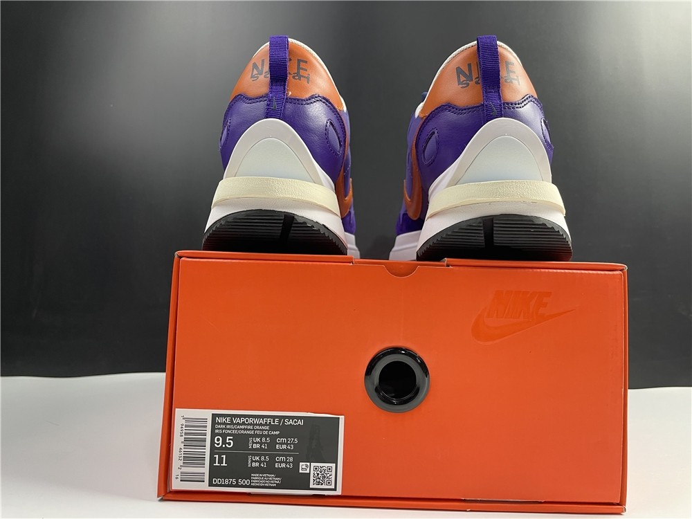 sacai x Nike VaporWaffle 3.0 P  DD1875-500