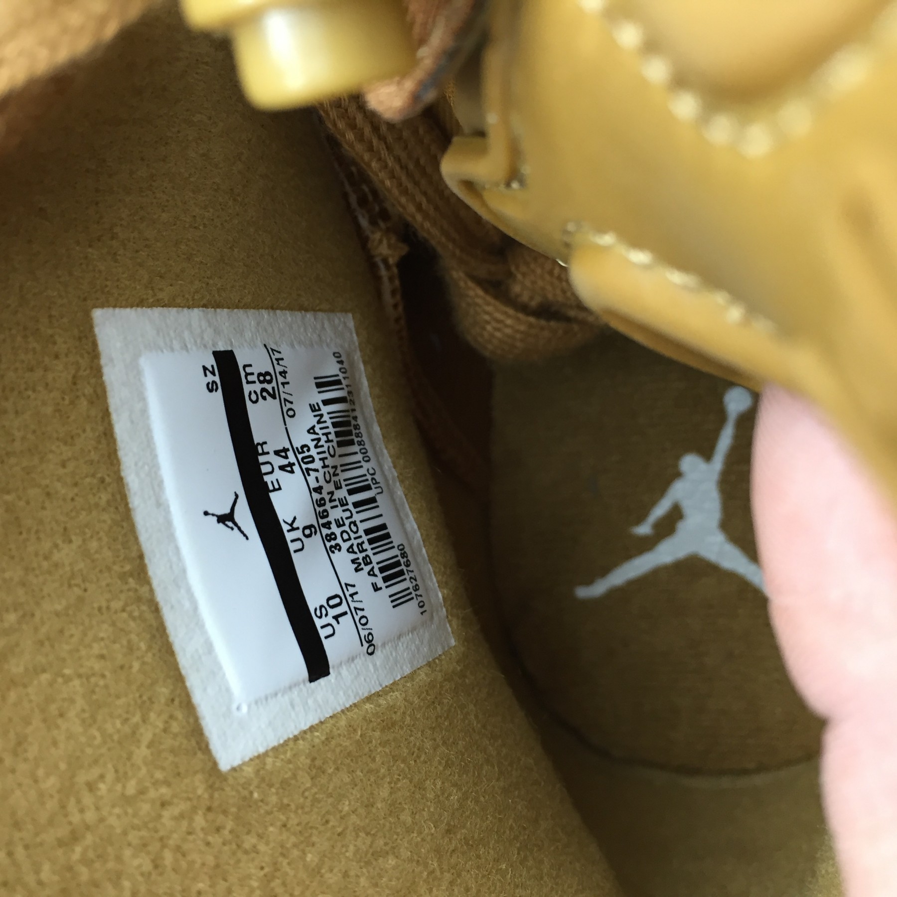 AIR JORDAN 6 RETRO "GOLDEN HARVEST" 384664-705