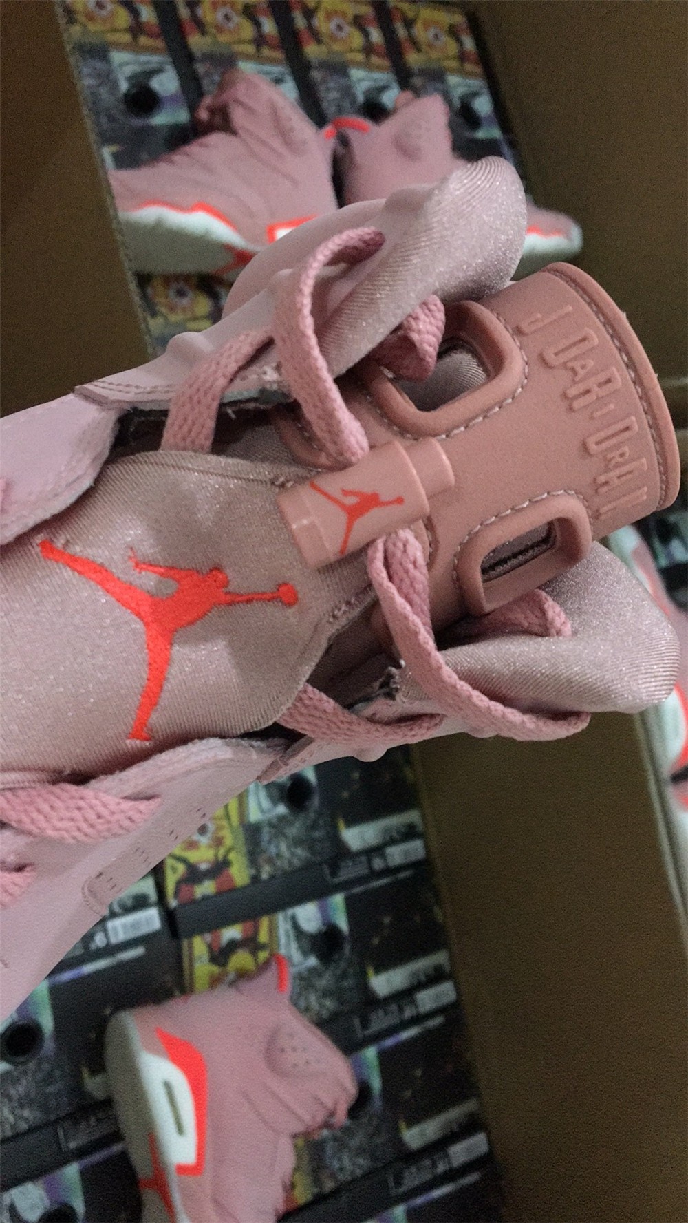 AIR JORDAN 6 "MILLENNIAL PINK" mens 384664-031