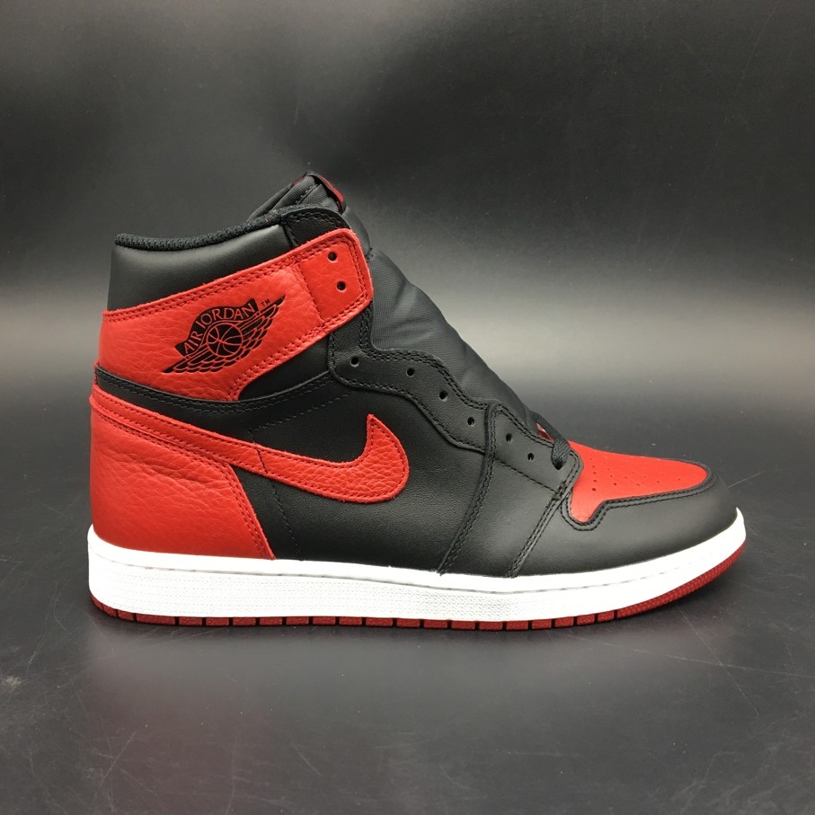 AJ1 Air Jordan 1 Retro High OG Banned  555088-001