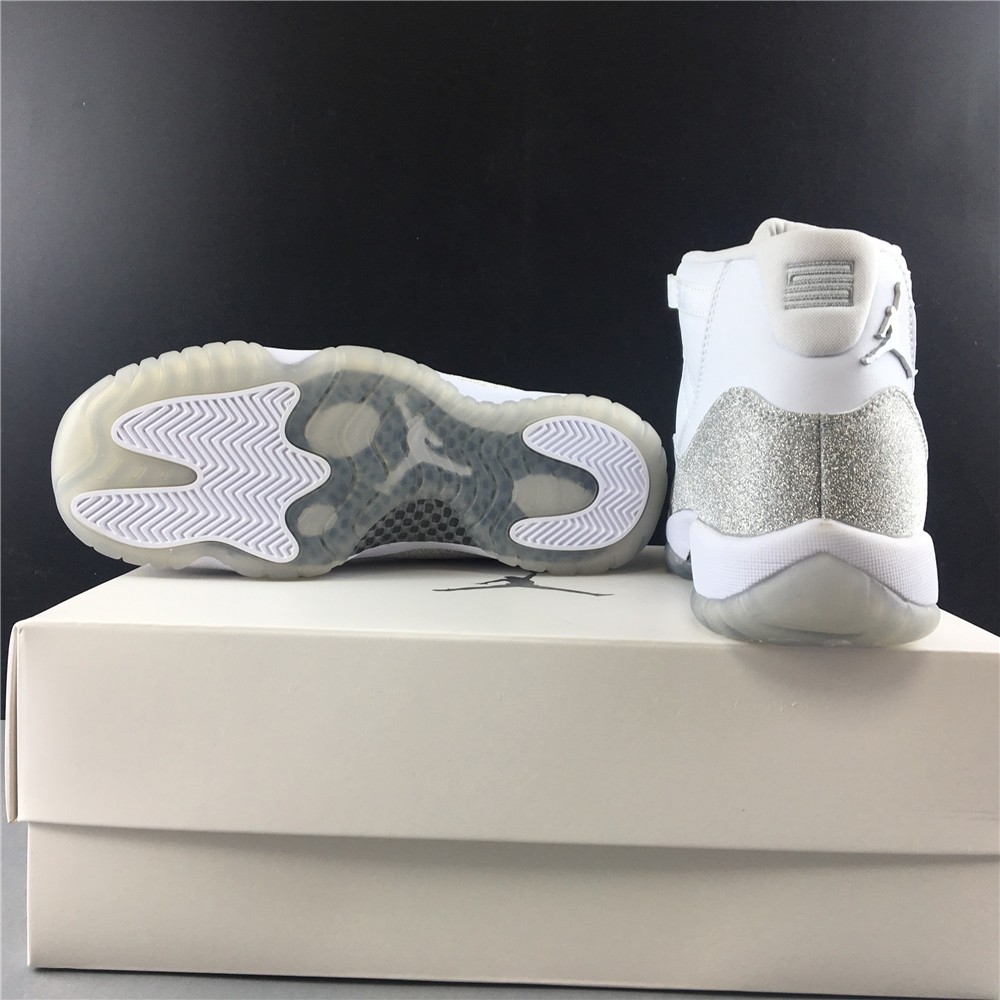 Air Jordan 11 WMNS “Metallic Silver” AR0715-100