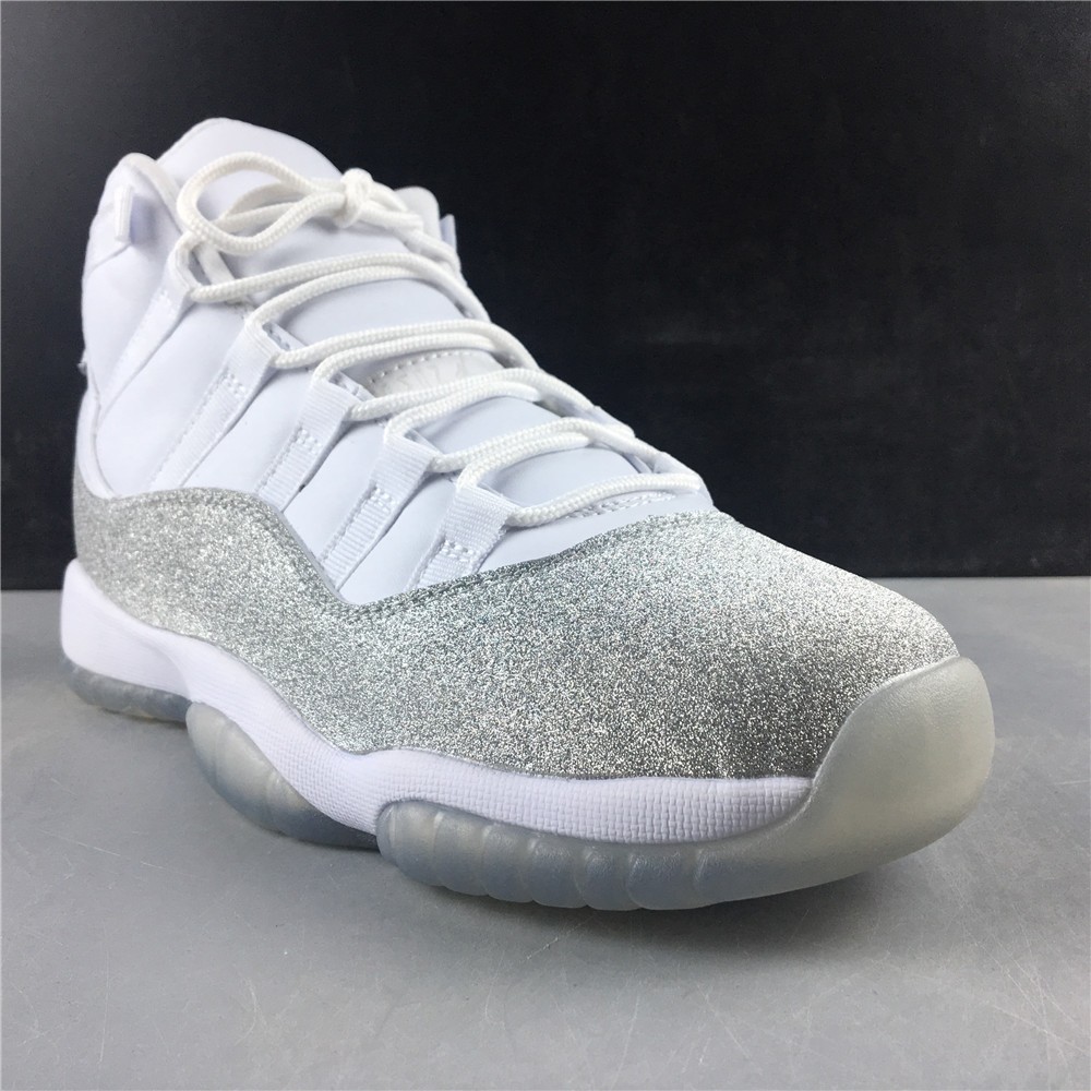 Air Jordan 11 WMNS “Metallic Silver” AR0715-100