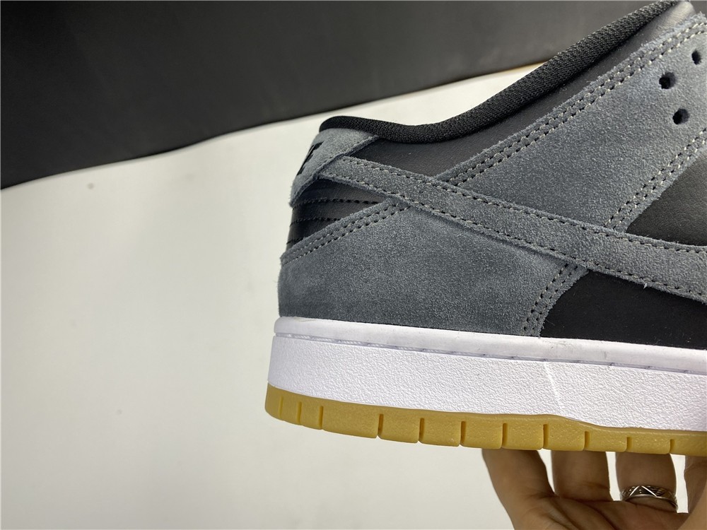 NIKE SB DUNK LOW TRD AR0778-001