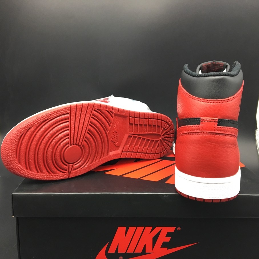 AJ1 Air Jordan 1 Retro High OG Banned  555088-001