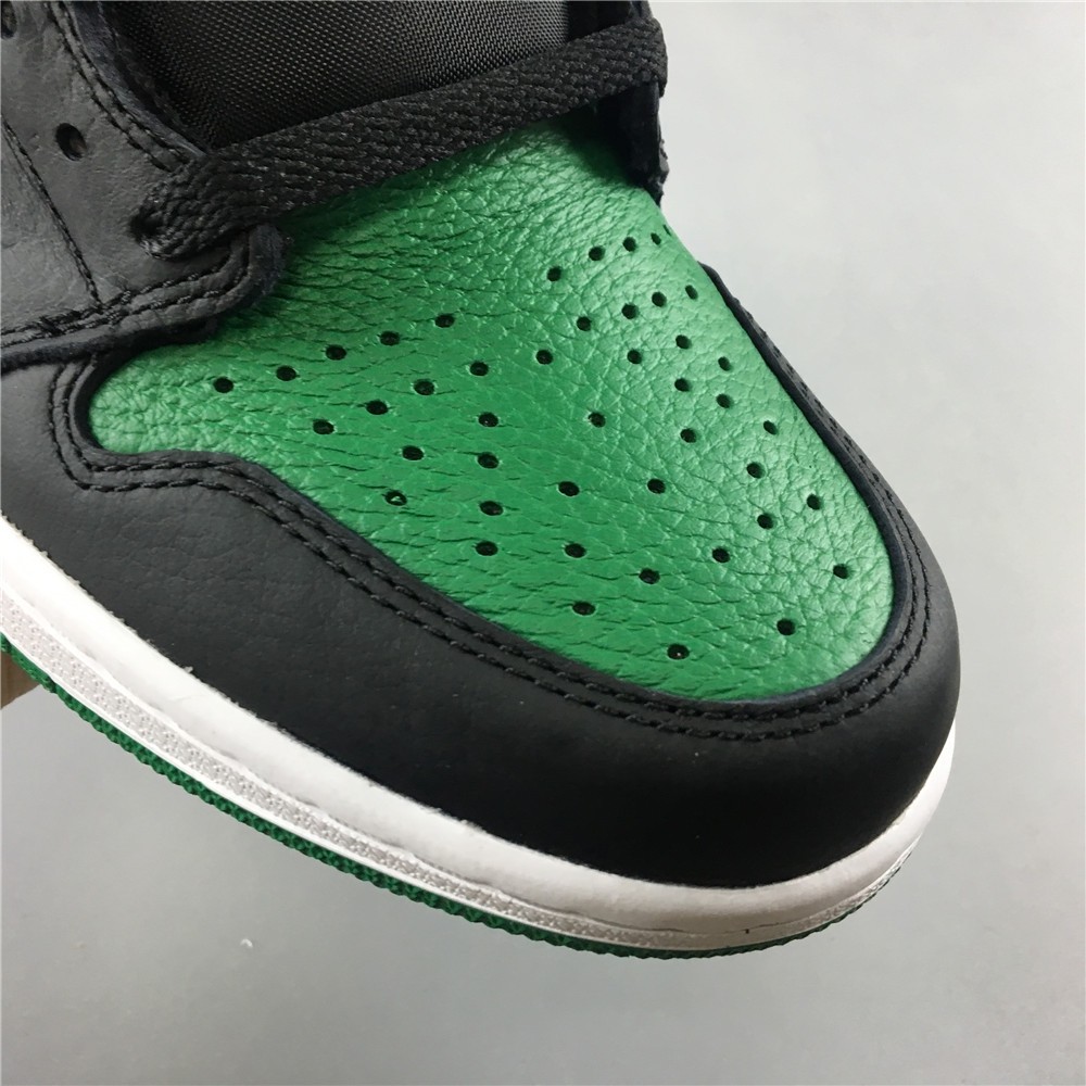 Air Jordan 1 Retro High OG “Pine Green” 555088-030