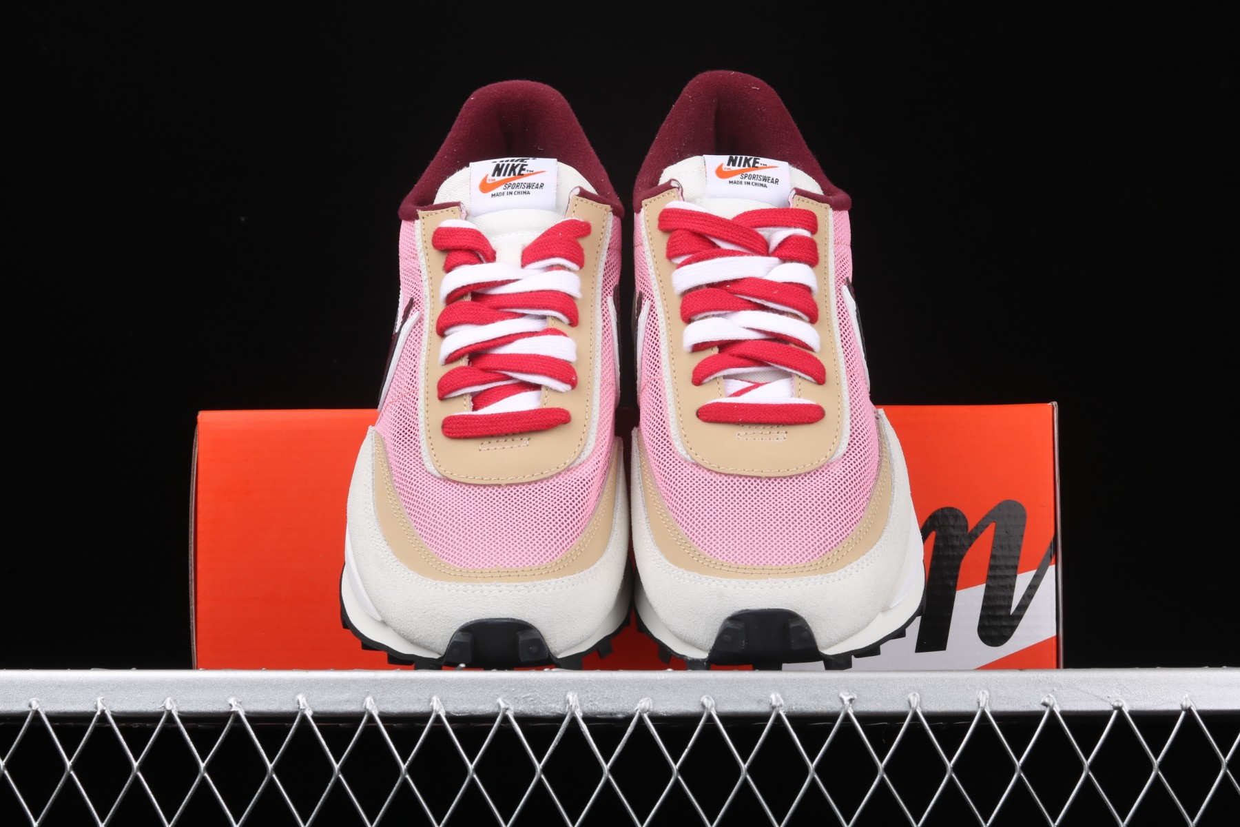 Sacai x Nike LDV Waffle pink  BV0073-500