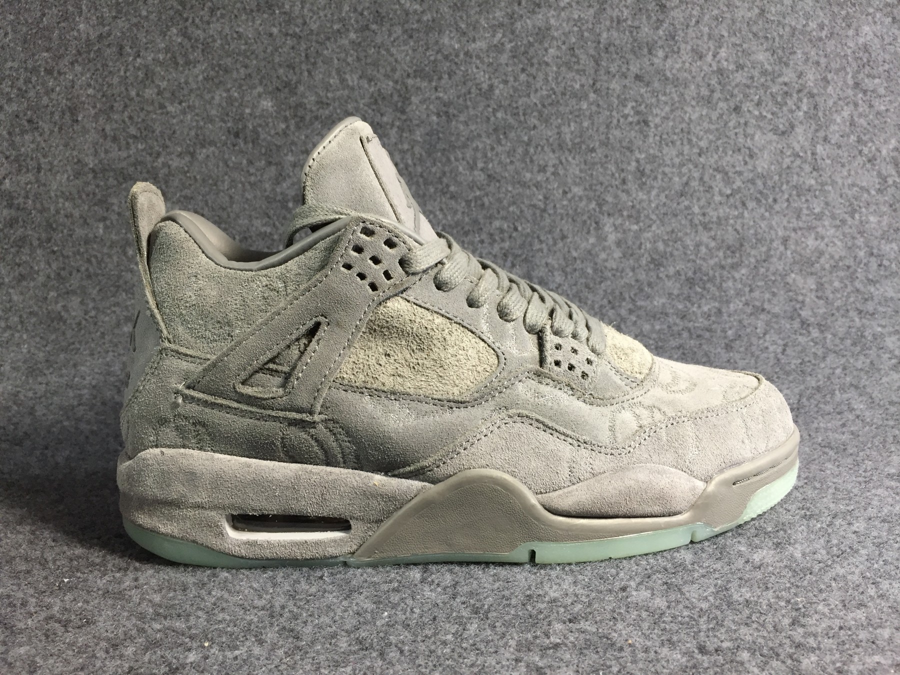 Nike Air Jordan 4 retro kaws cool grey 930155 003
