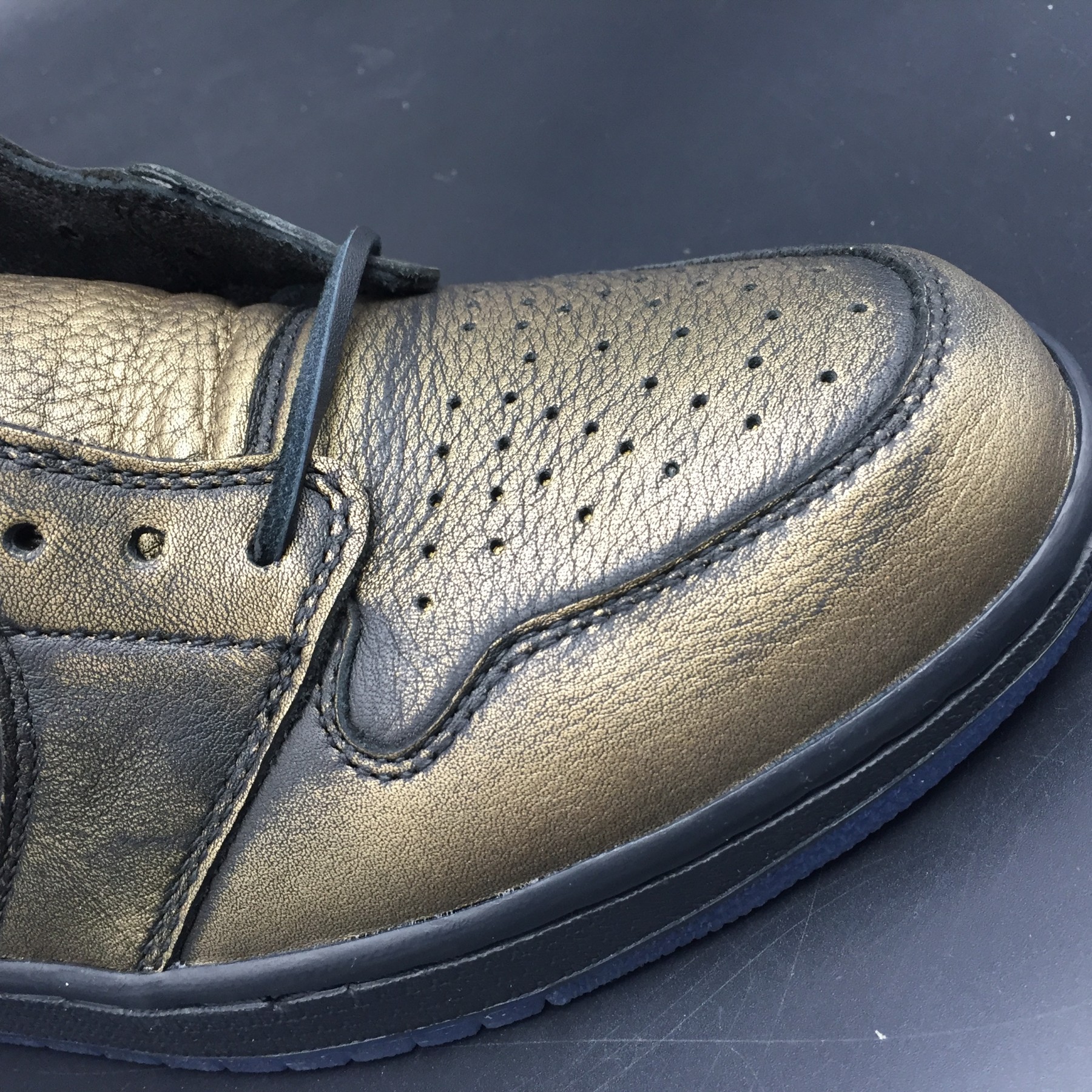 Air Jordan 1 Ret High OG Wings AA2887-035