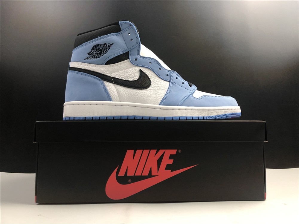 Air Jordan 1 High OG “University Blue“ 555088-134