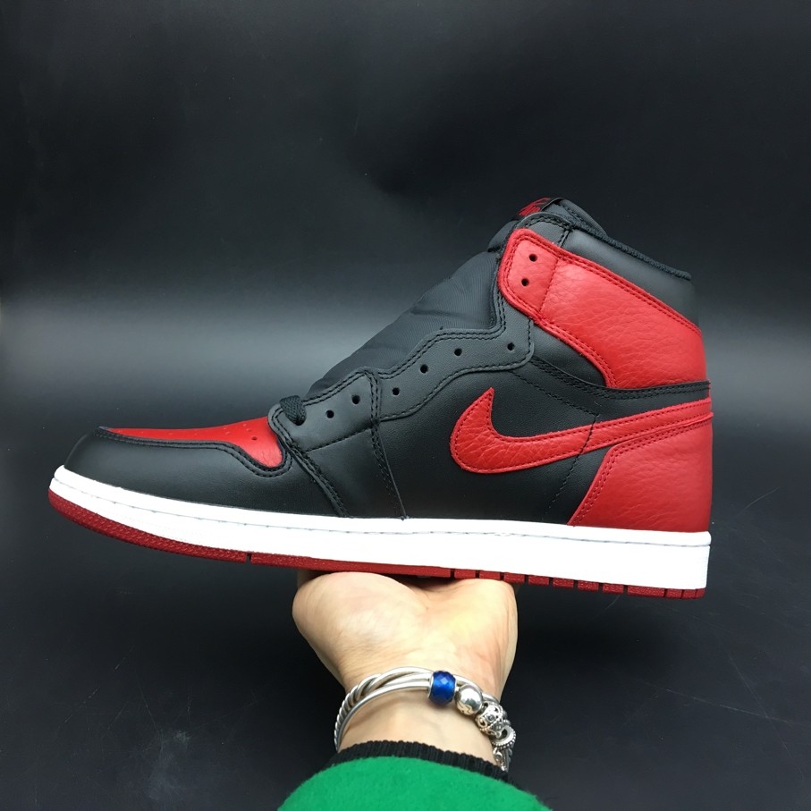 AJ1 Air Jordan 1 Retro High OG Banned  555088-001