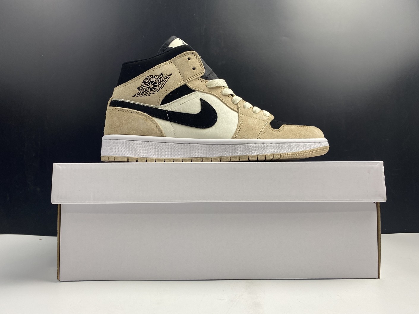 Air Jordan 1 Mid BQ6472-800