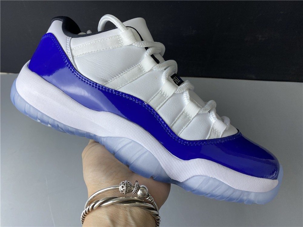 Air Jordan 11 Low WMNS “Concord” AH7860-100