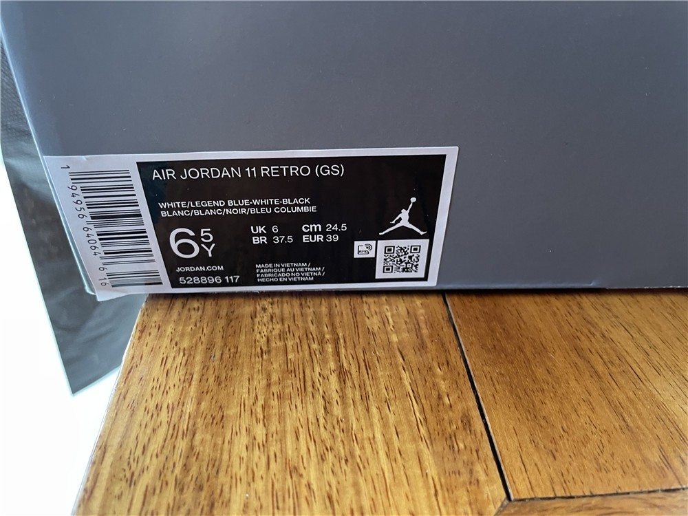 Air Jordan 11 Low”Legend Blue“ AV2187-117