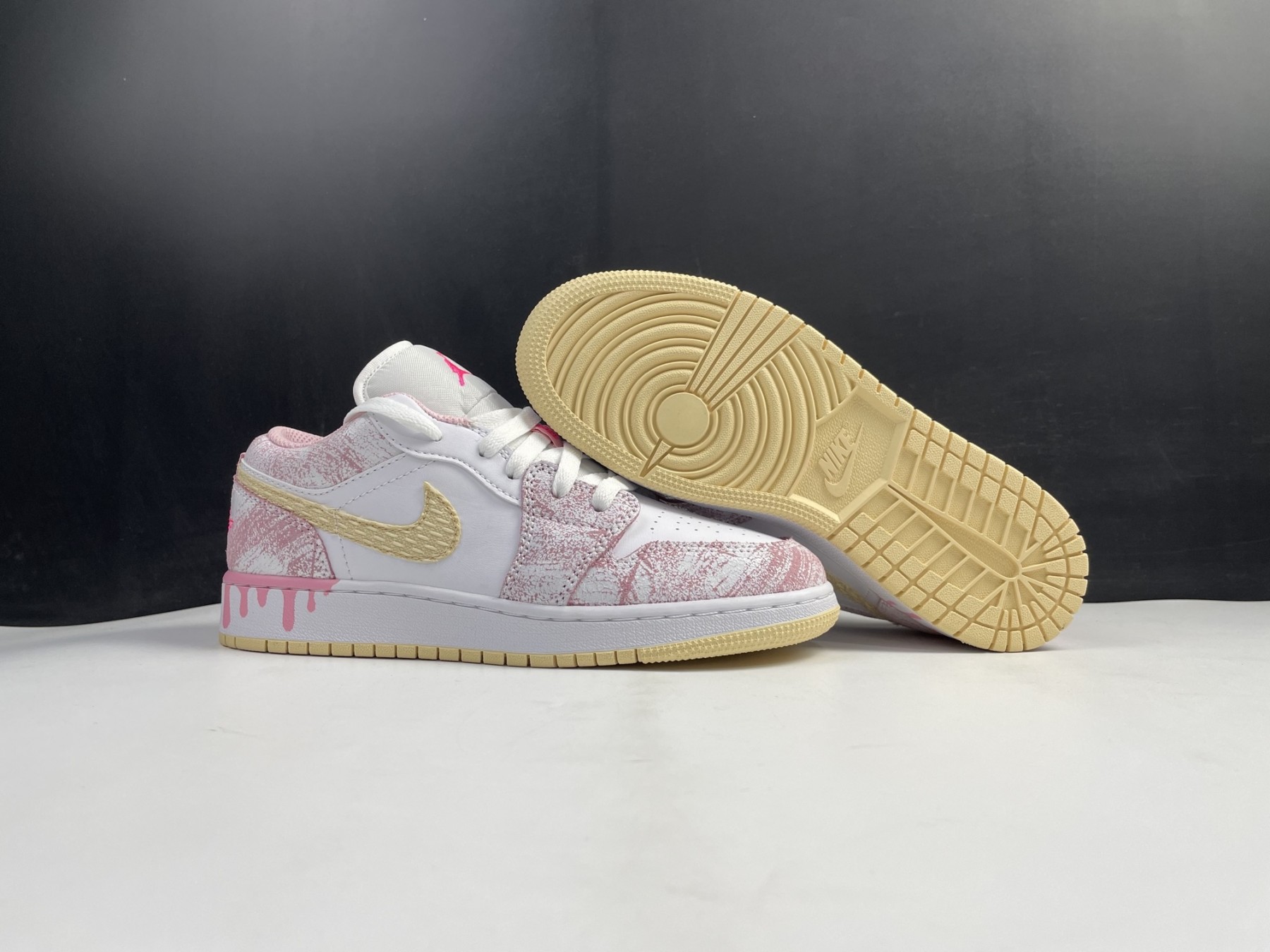 Air Jordan 1 Low SE GS "Paint Drip" - CW7104-601