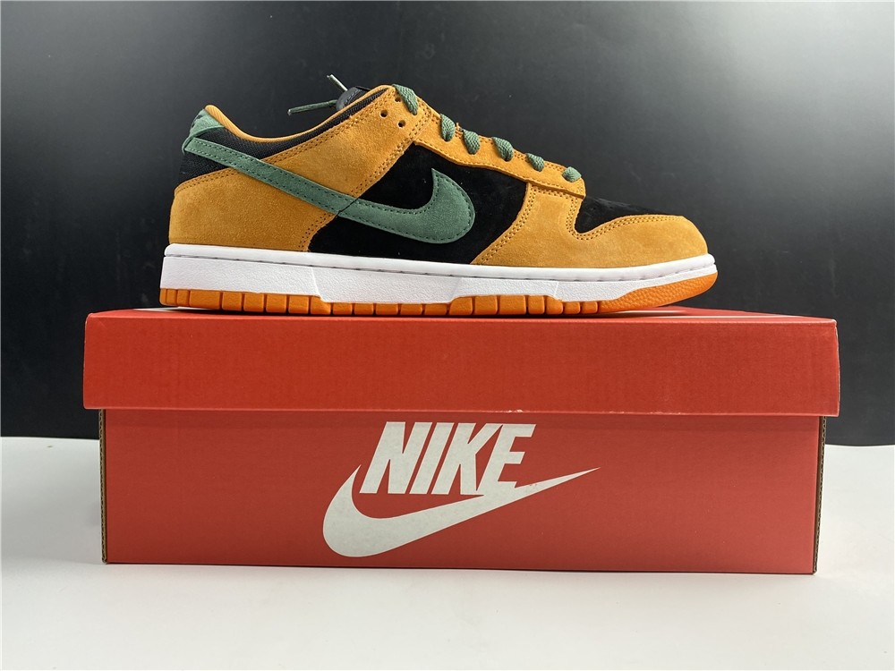 Nike Dunk Low SP “Ceramic”  DA1469-001