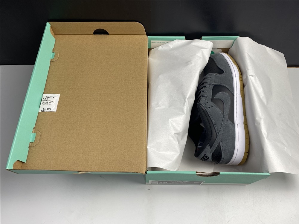 NIKE SB DUNK LOW TRD AR0778-001