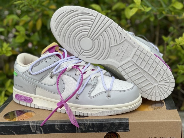 OFF-WHITE x Futura x Nike Dunk Low DM1602-118