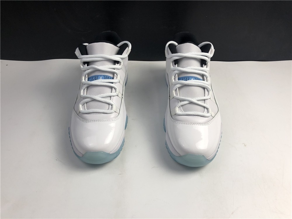 Air Jordan 11 Low”Legend Blue“ AV2187-117