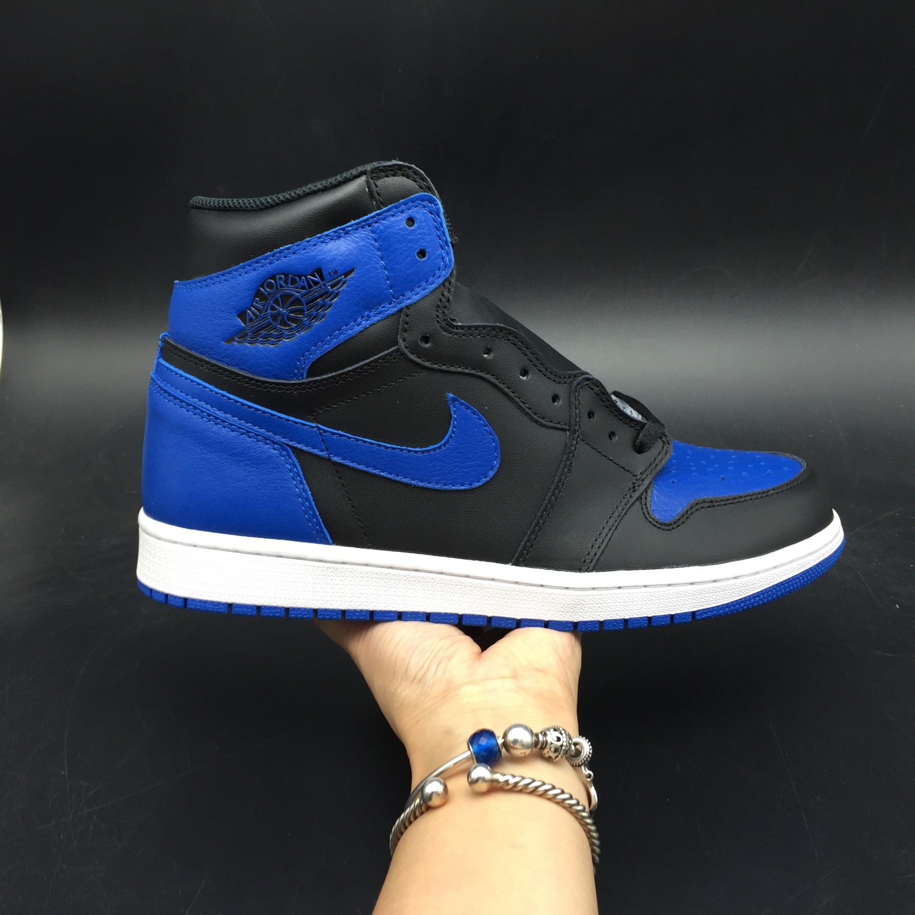 Air Jordan 1 Retro High OG 2017 Royal Blue 555088-007