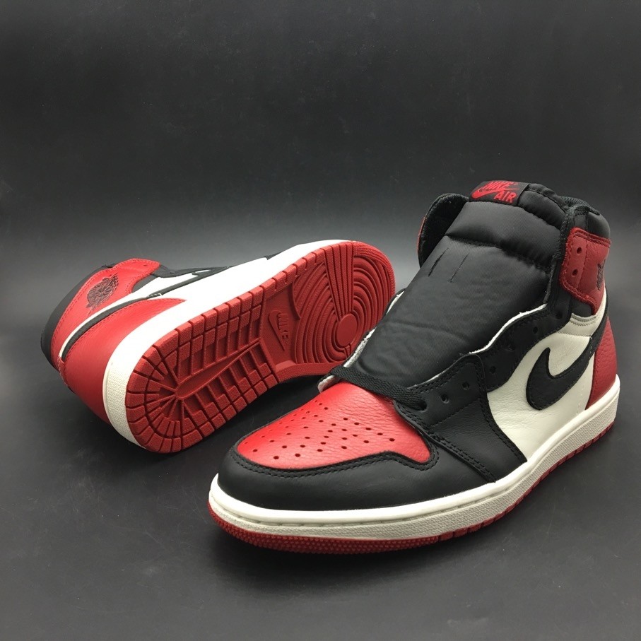 Air Jordan 1 Retro High OG Bred Toe  555088-610