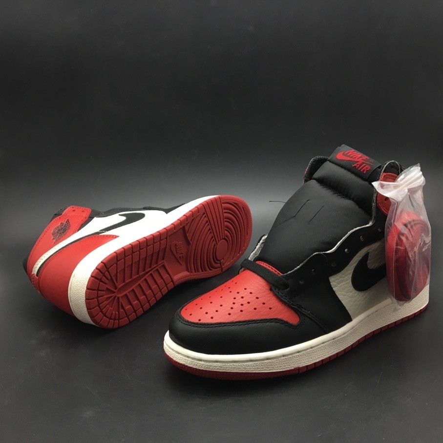 Air Jordan 1 Retro High OG Bred Toe  555088-610