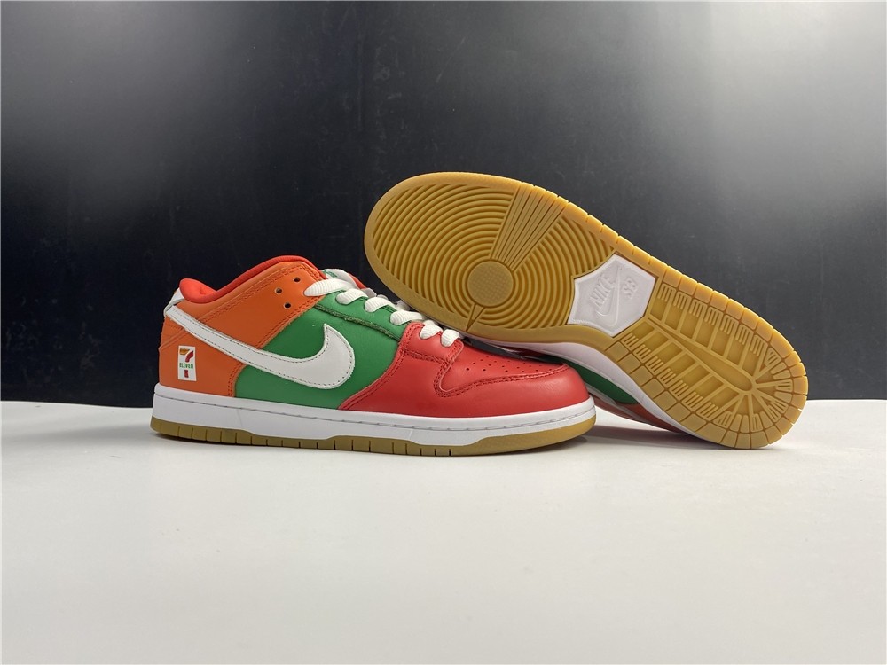 NIKE SB DUNK LOW 7-ELEVEN x CZ5130-600