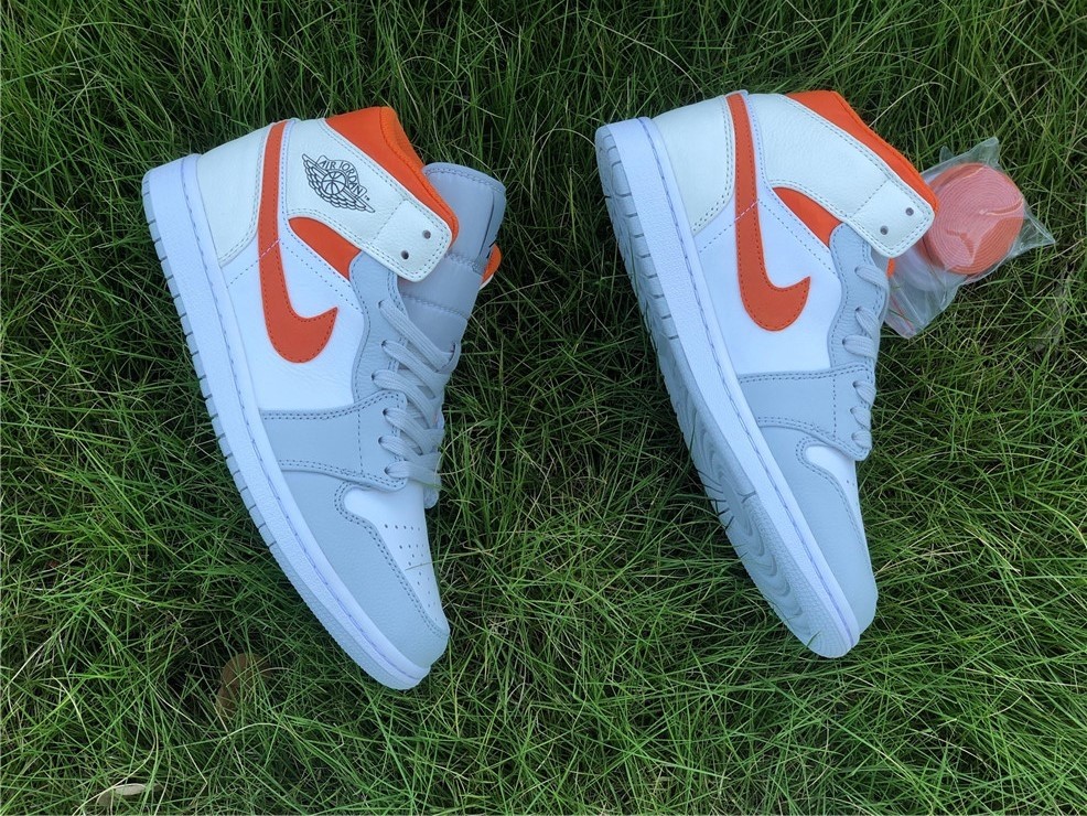 Air Jordan 1 Mid  CW7591-100