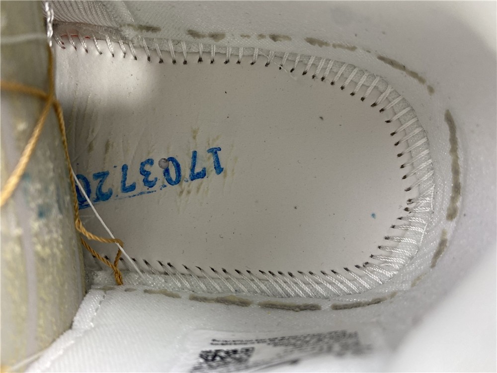 OFF-WHITE x Nike Air Rubber Dunk “University Blue” CU6015-100