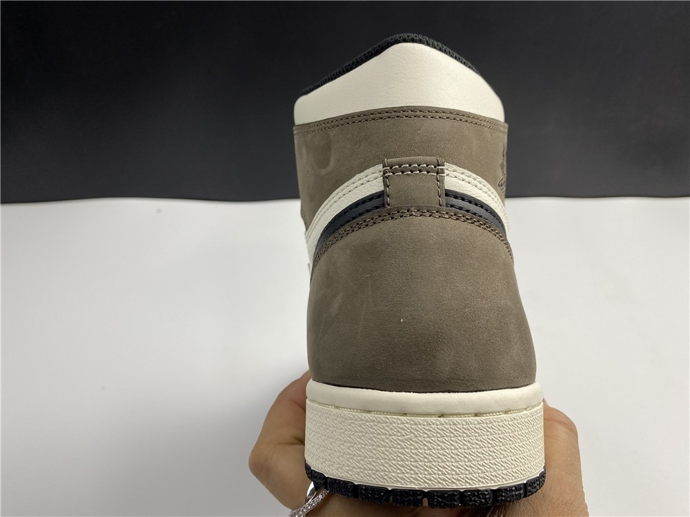 Air Jordan 1 High OG “Dark Mocha" 555088-105