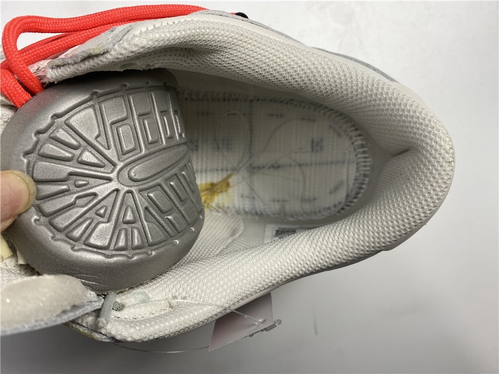 Off-White x Nike Dunk Low  CT0856-900
