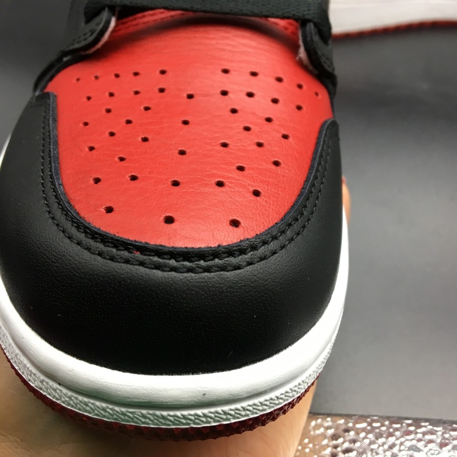 AJ1 Air Jordan 1 Retro High OG Banned  555088-001