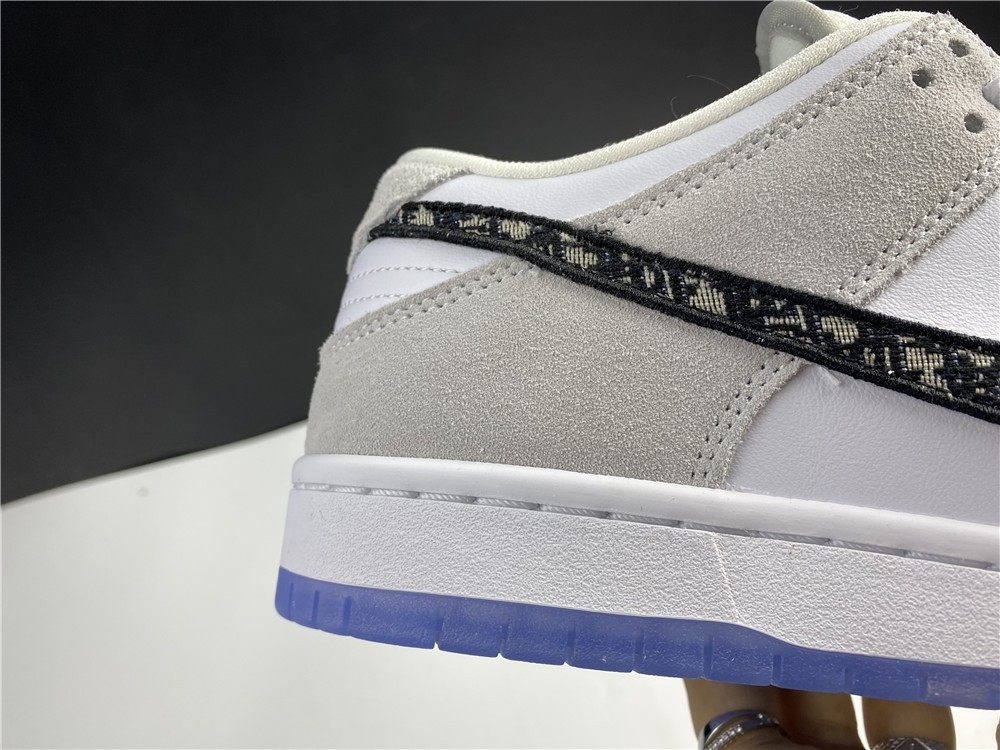 Nike SB Dunk Low Takashi BQ6817-002