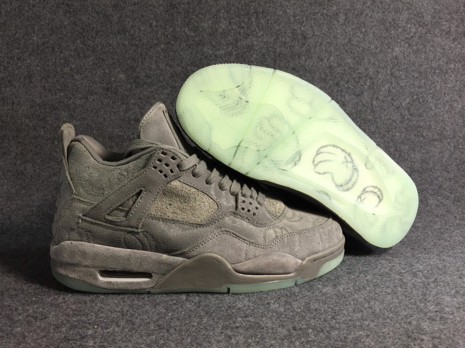 Nike Air Jordan 4 retro kaws cool grey 930155 003