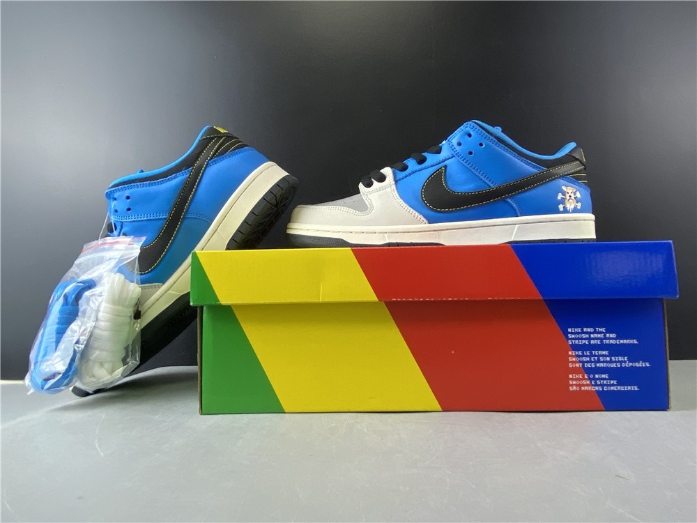 Instant Skateboard x Nike Dunk SB Low CZ5128-400