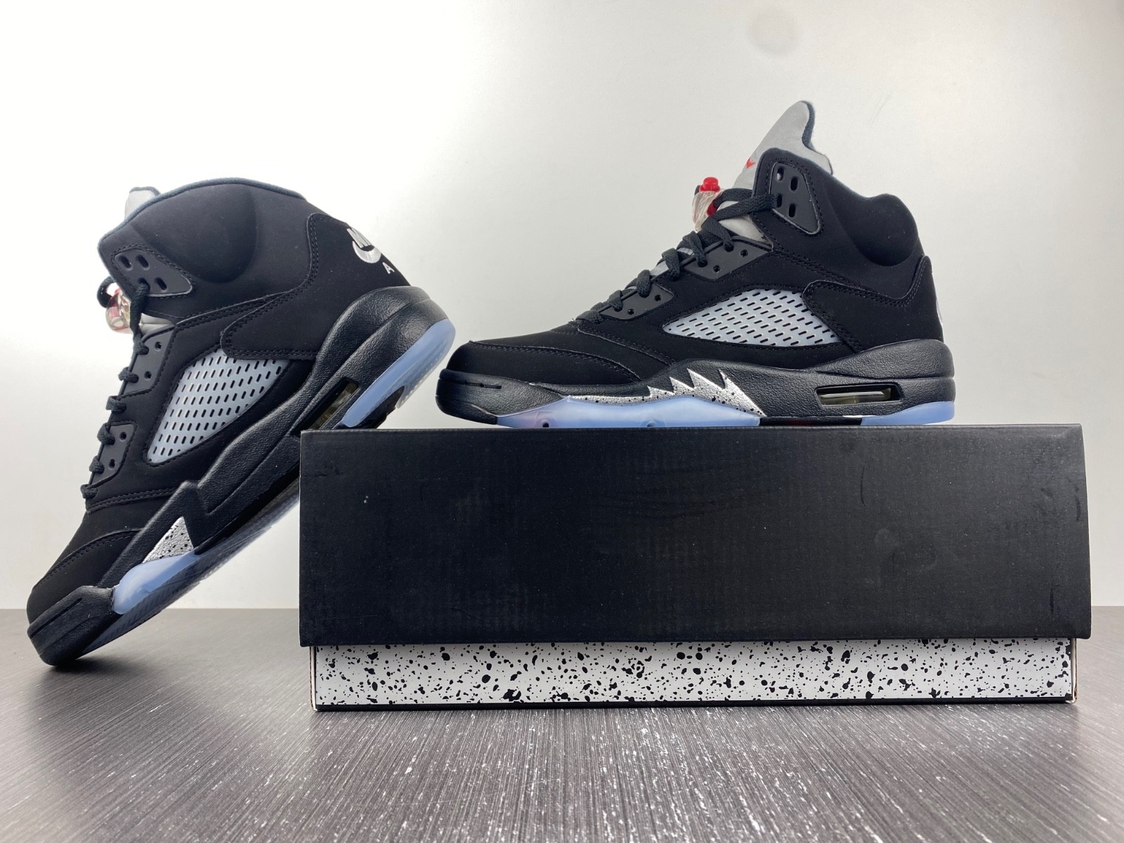 air Jordan 5 Retro Black Metallic 845035-003