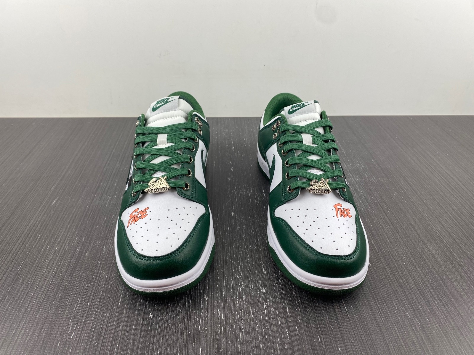NIKE DUNK LOW Ch**me He**ts Matty Boy Sex records DD1391-101