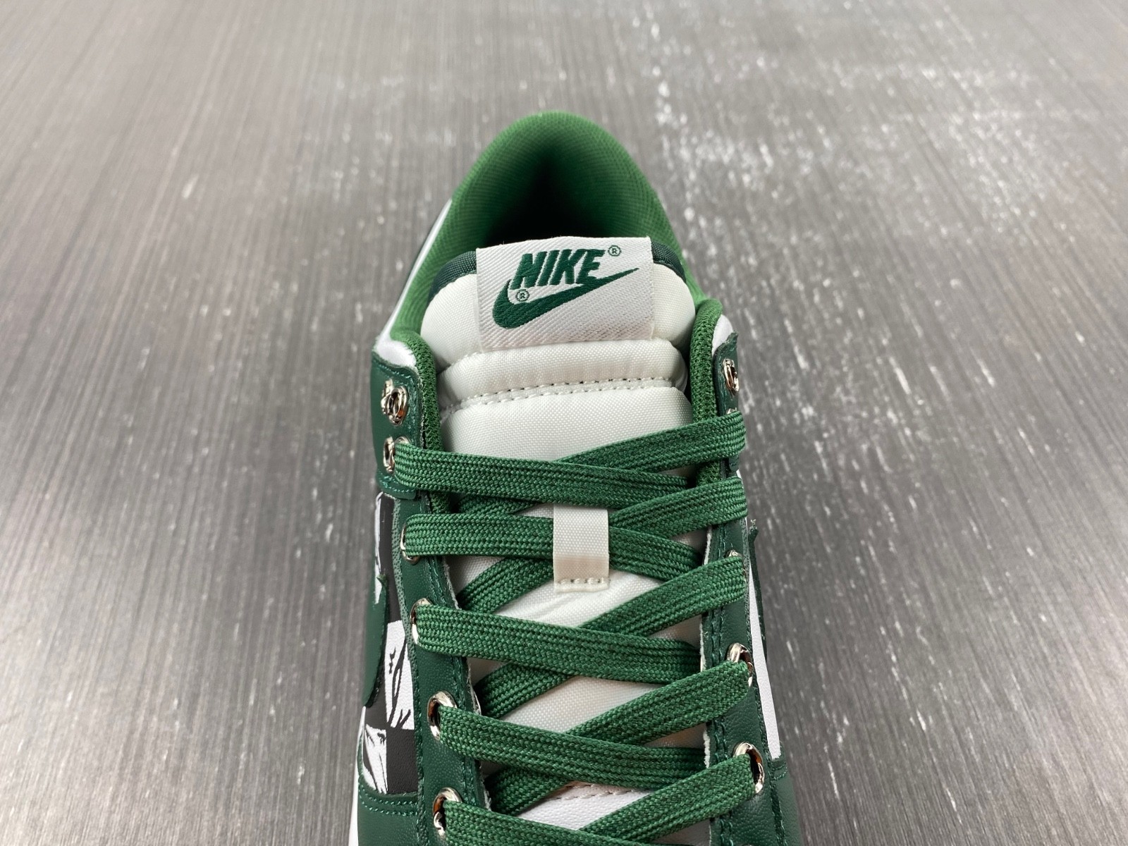 NIKE DUNK LOW Ch**me He**ts Matty Boy Sex records DD1391-101