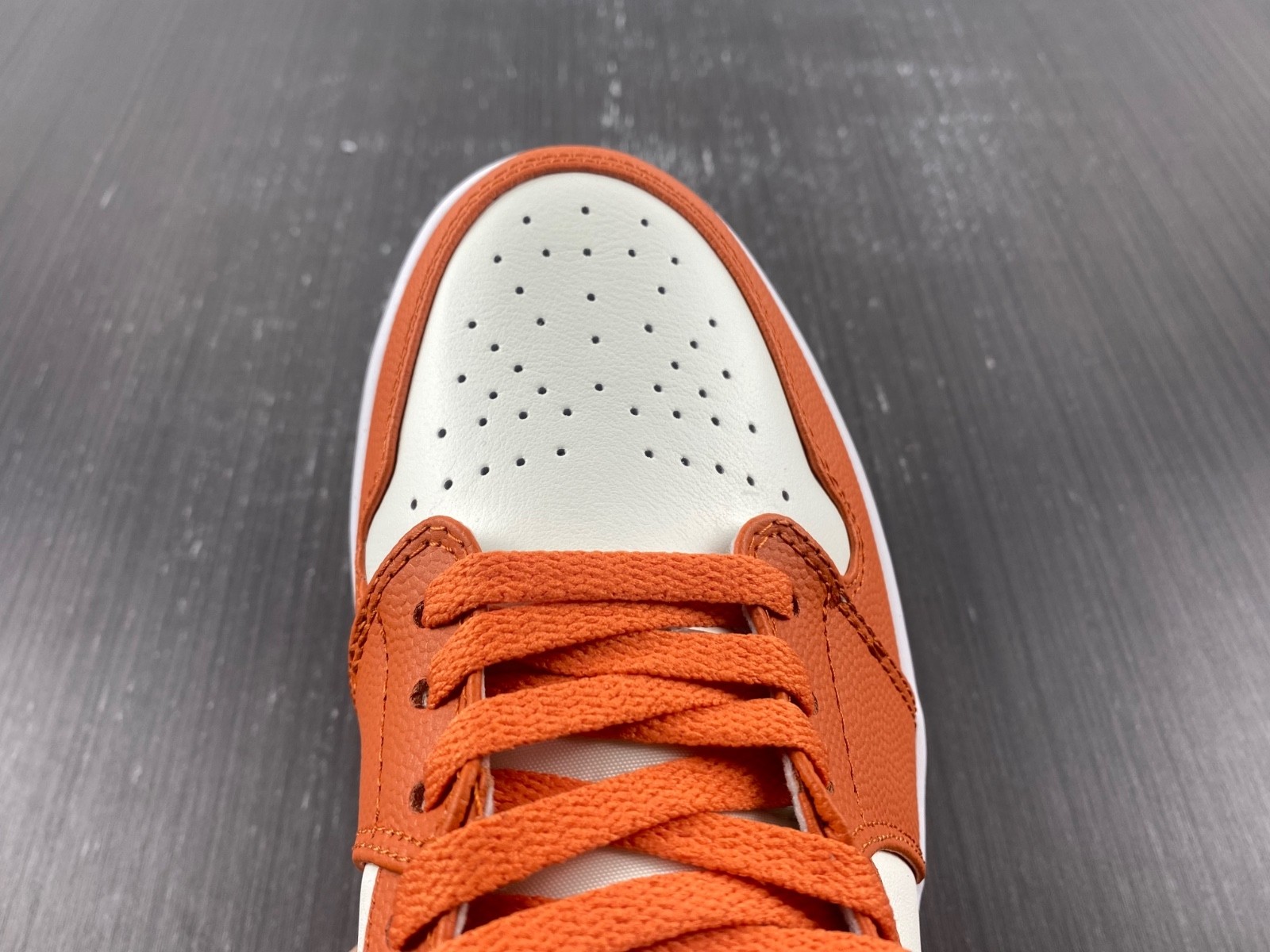 Air Jordan 1 Mid "Sport Spice" DV1302-100