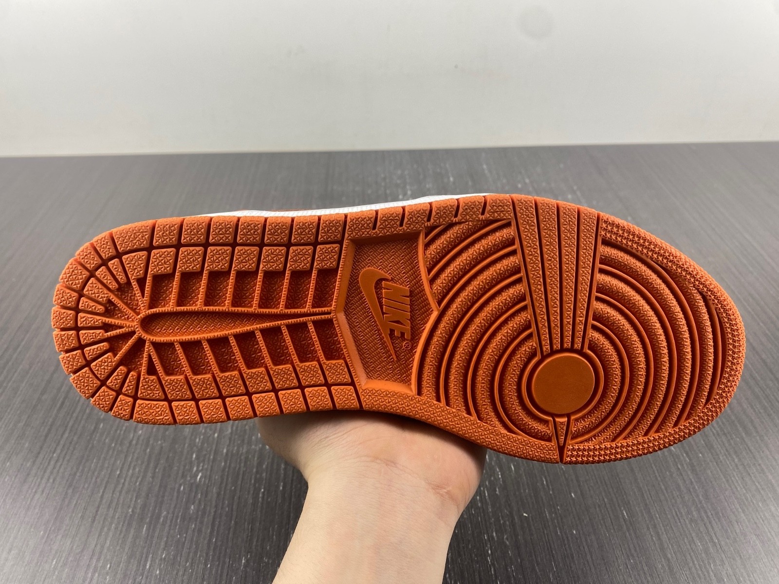 Air Jordan 1 Mid "Sport Spice" DV1302-100