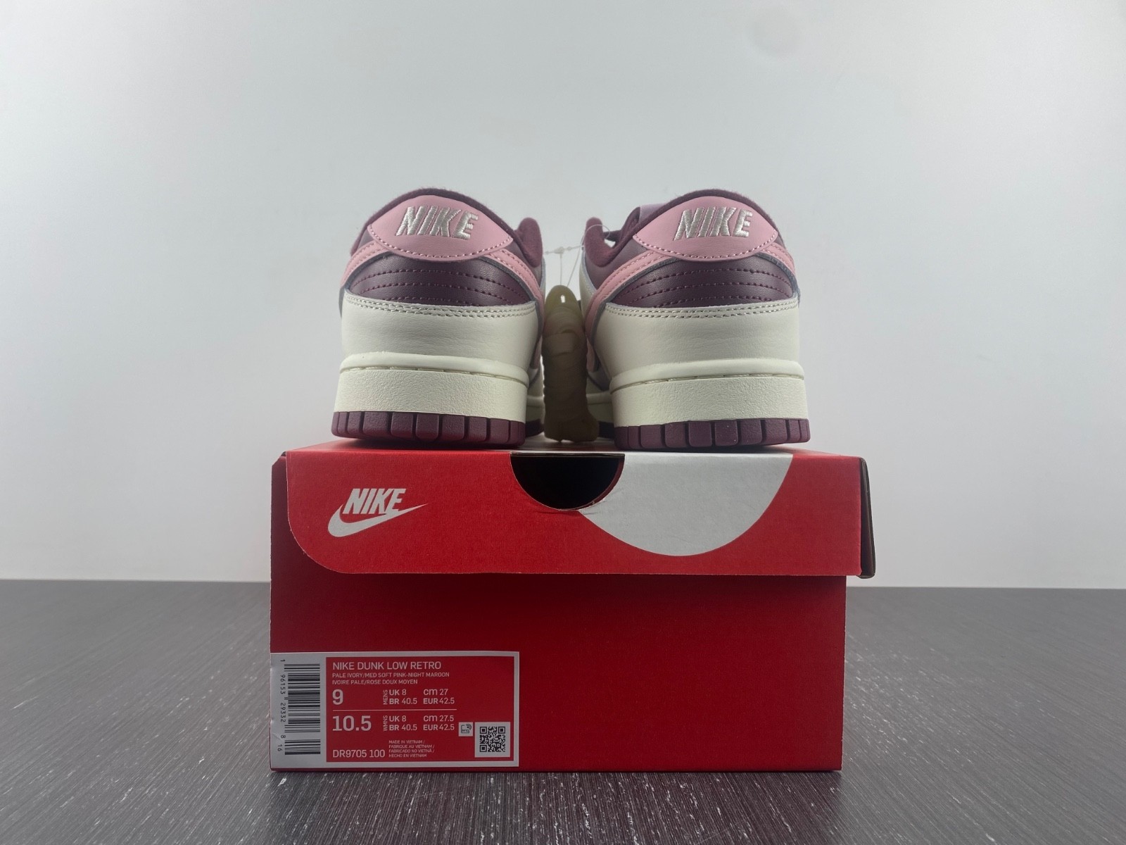 Nike Dunk Low Valentine