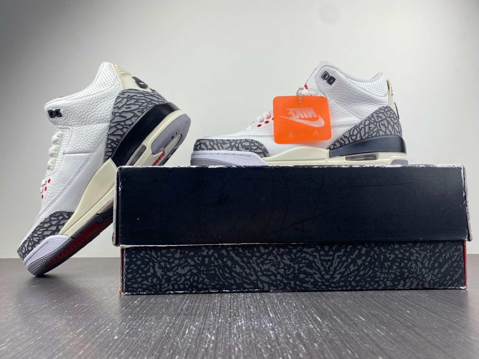 Air Jordan 3 "White Cement" Re-Imagined DN3707-100 ( 2023 )